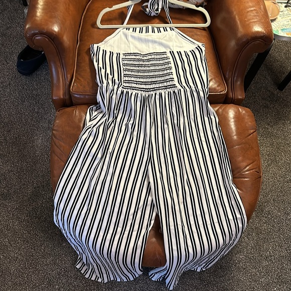 White and black striped romper - Picture 3 of 5